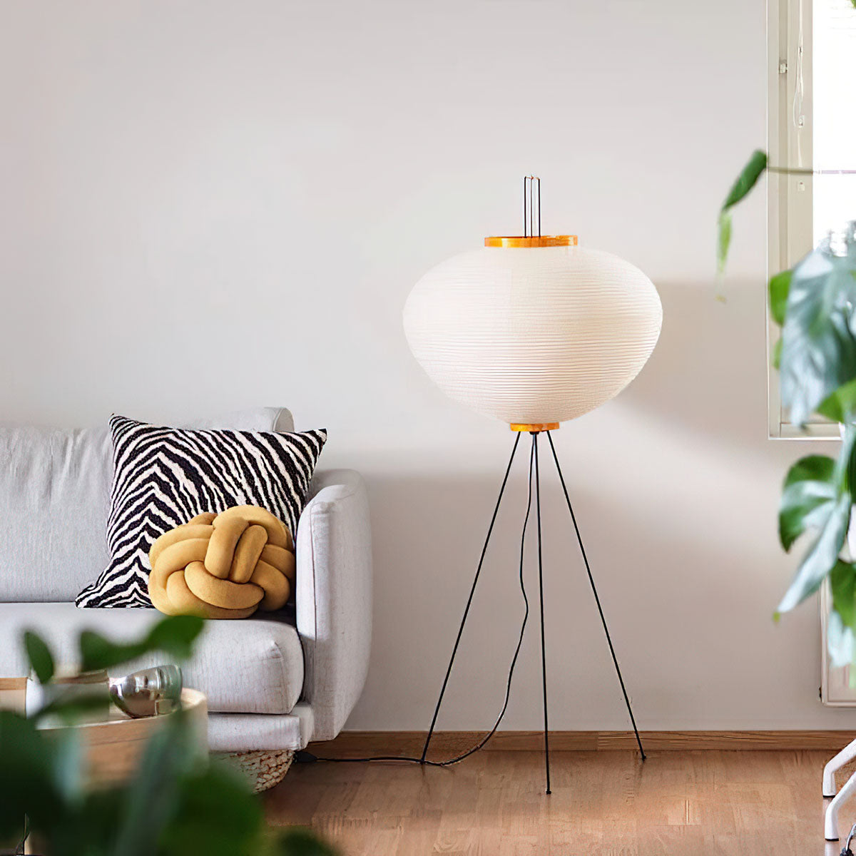 Lampa podłogowa Avel