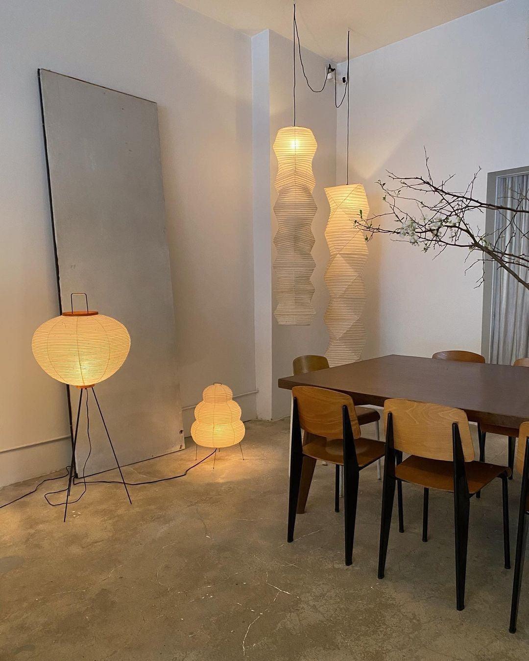 Lampa podłogowa Avel