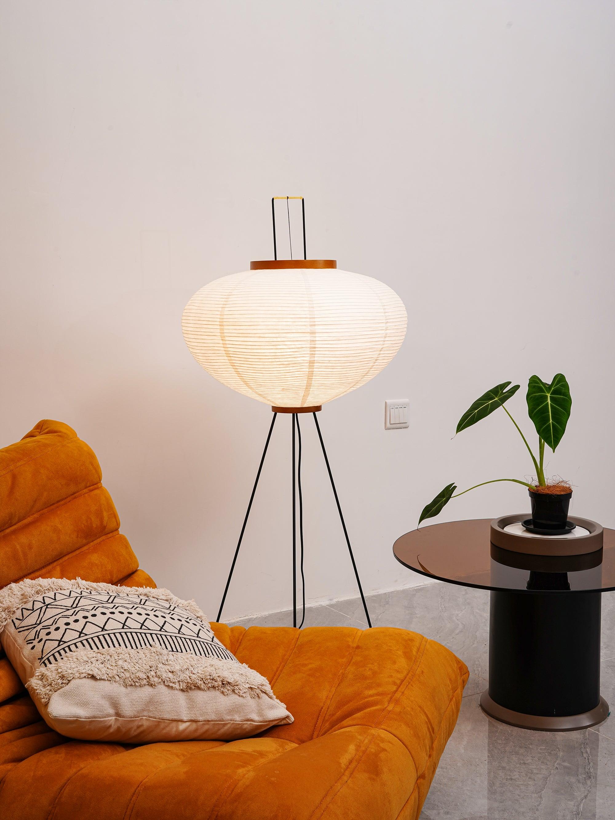 Lampa podłogowa Avel