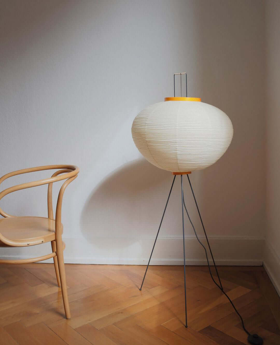 Lampa podłogowa Avel