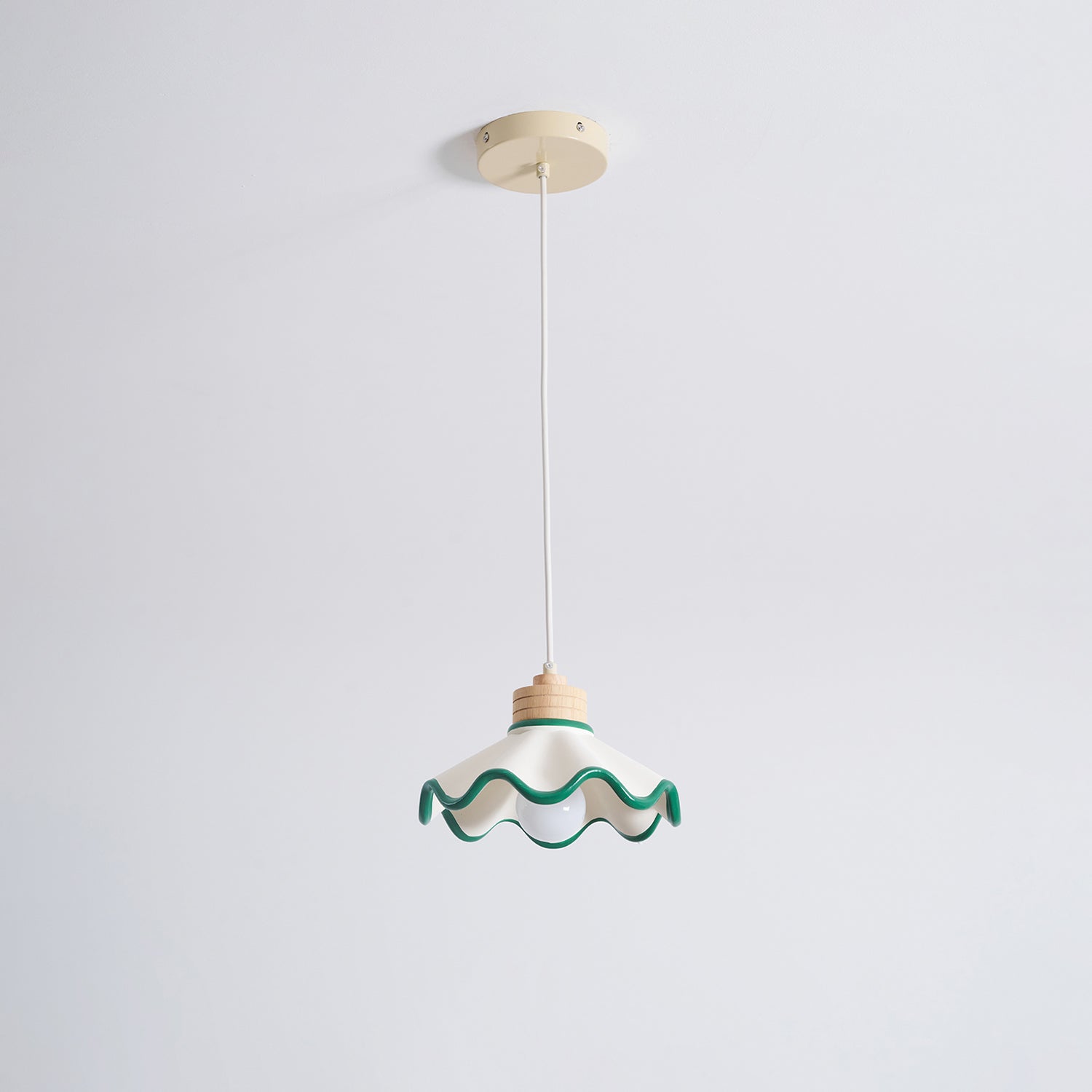 Lampa wisząca falowana Levenel