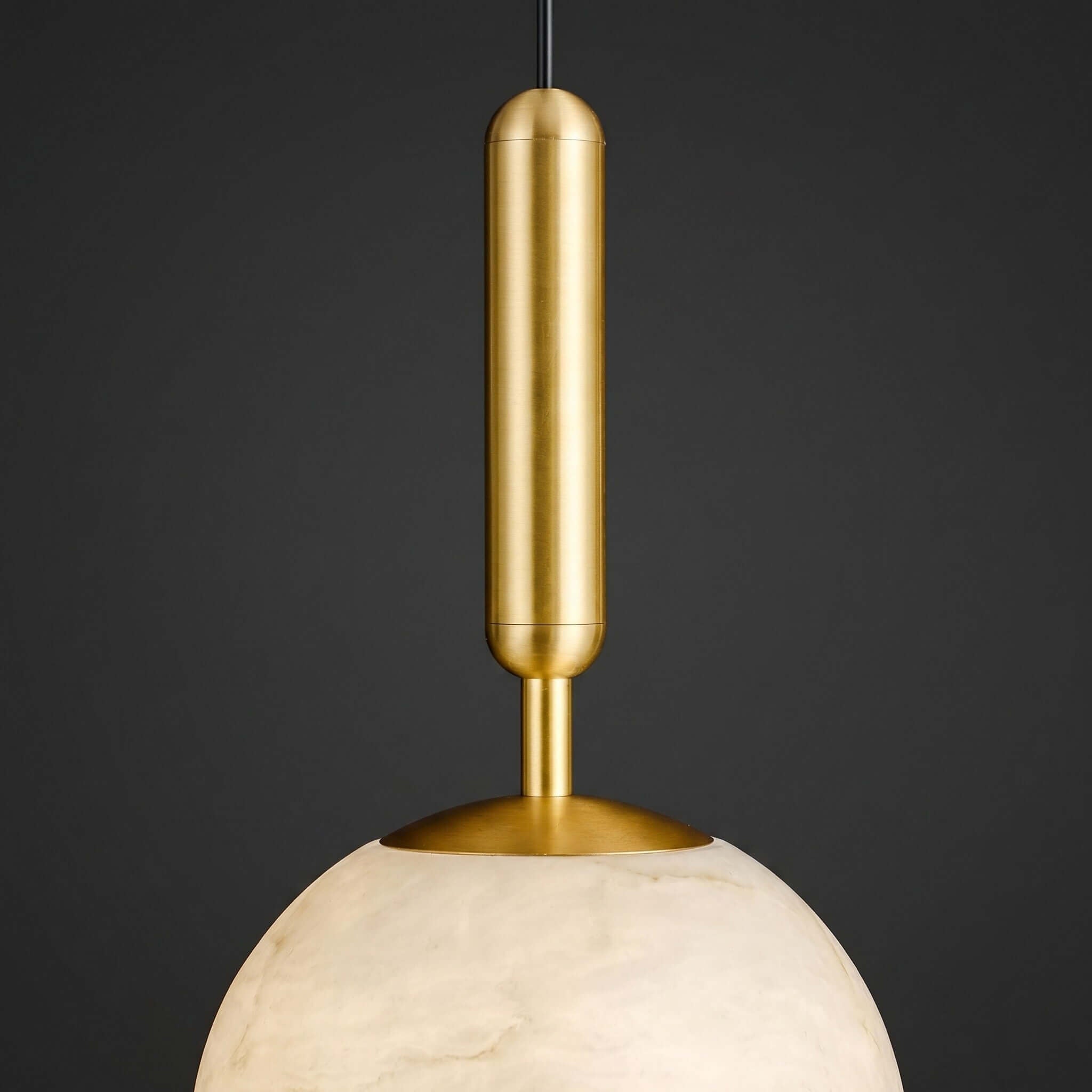 Lampa wisząca Mecora z alabastru