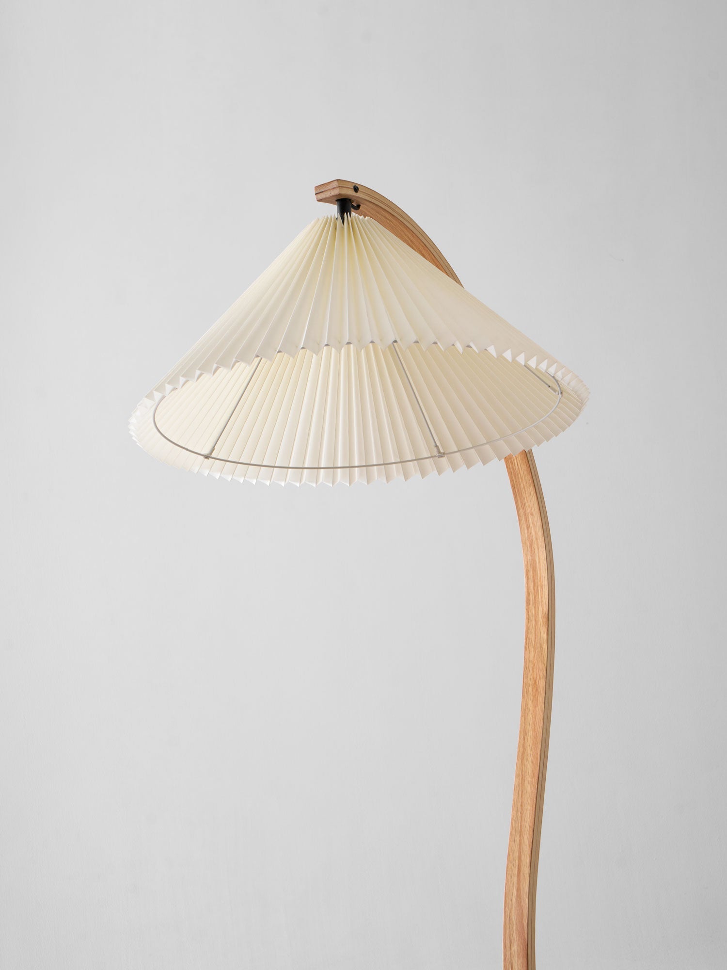 Lampa podłogowa Kason