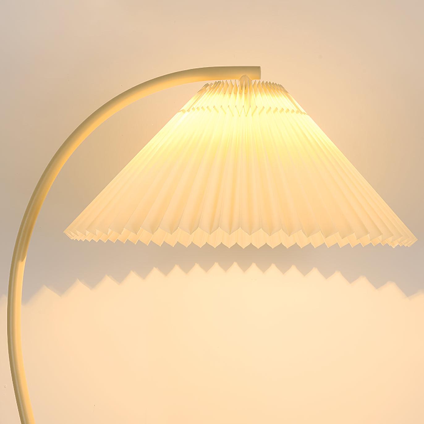 Lampa podłogowa vintage Kliala