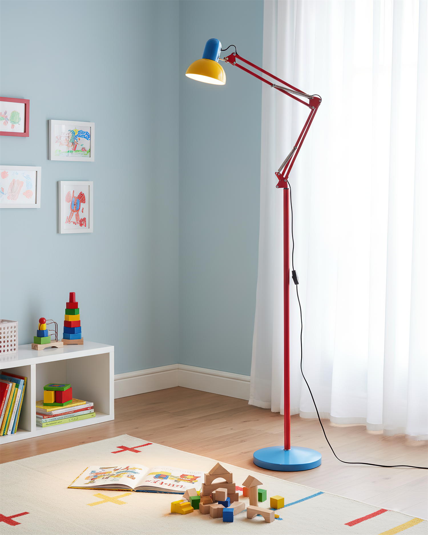 Lampa podłogowa Domow