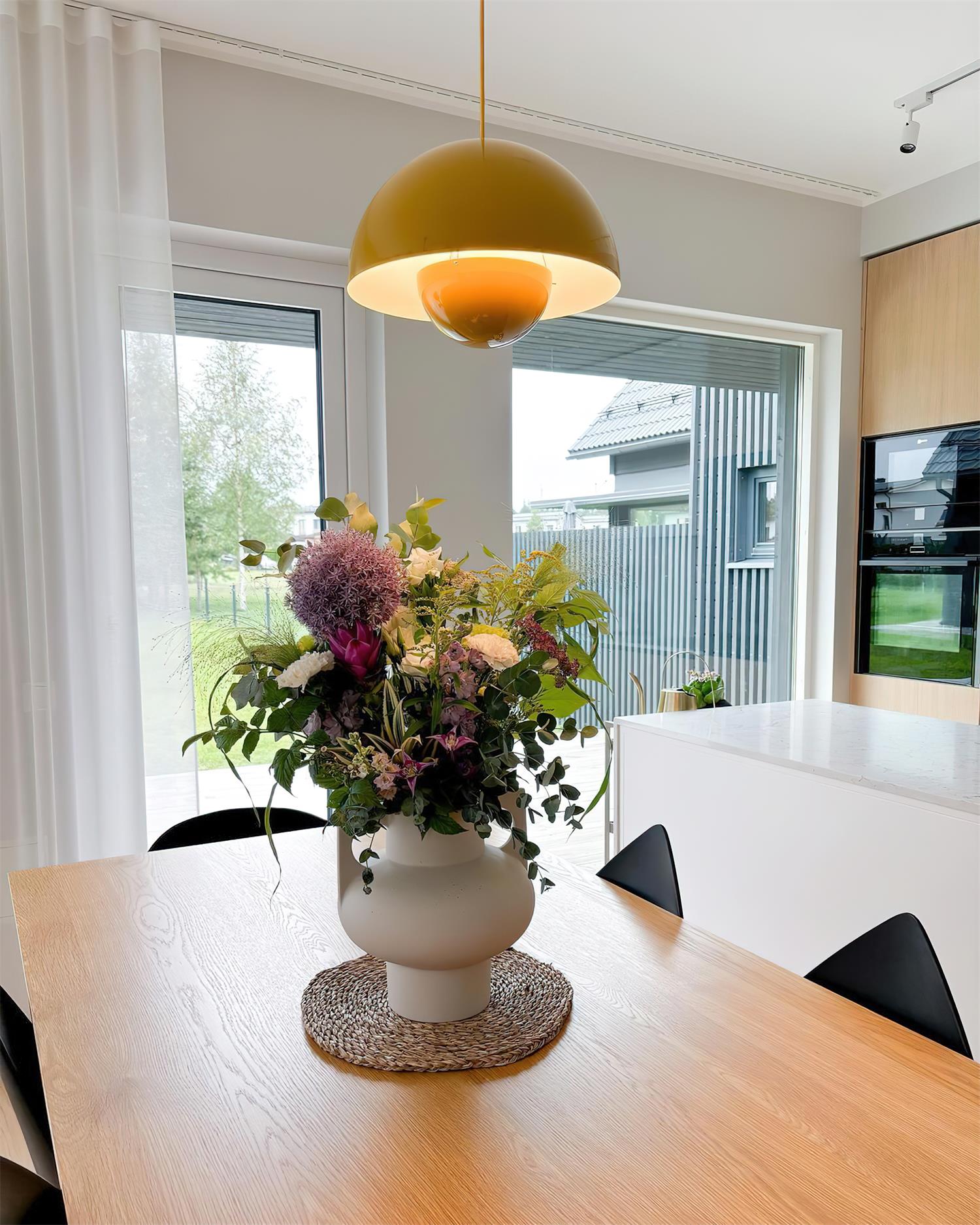 Lampa wisząca wtyczkowa Averek