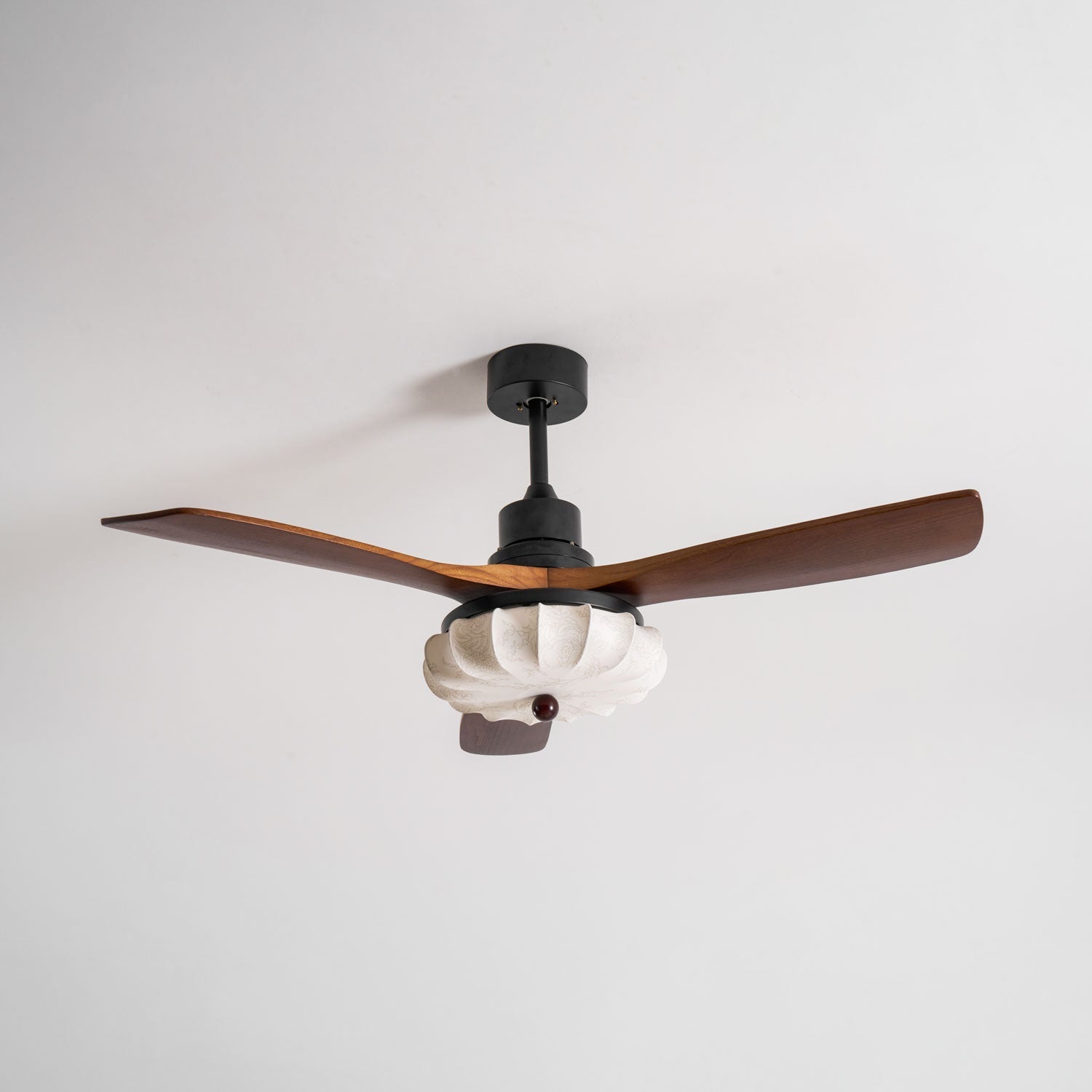 Lampa z wentylatorem sufitowym Sovoma