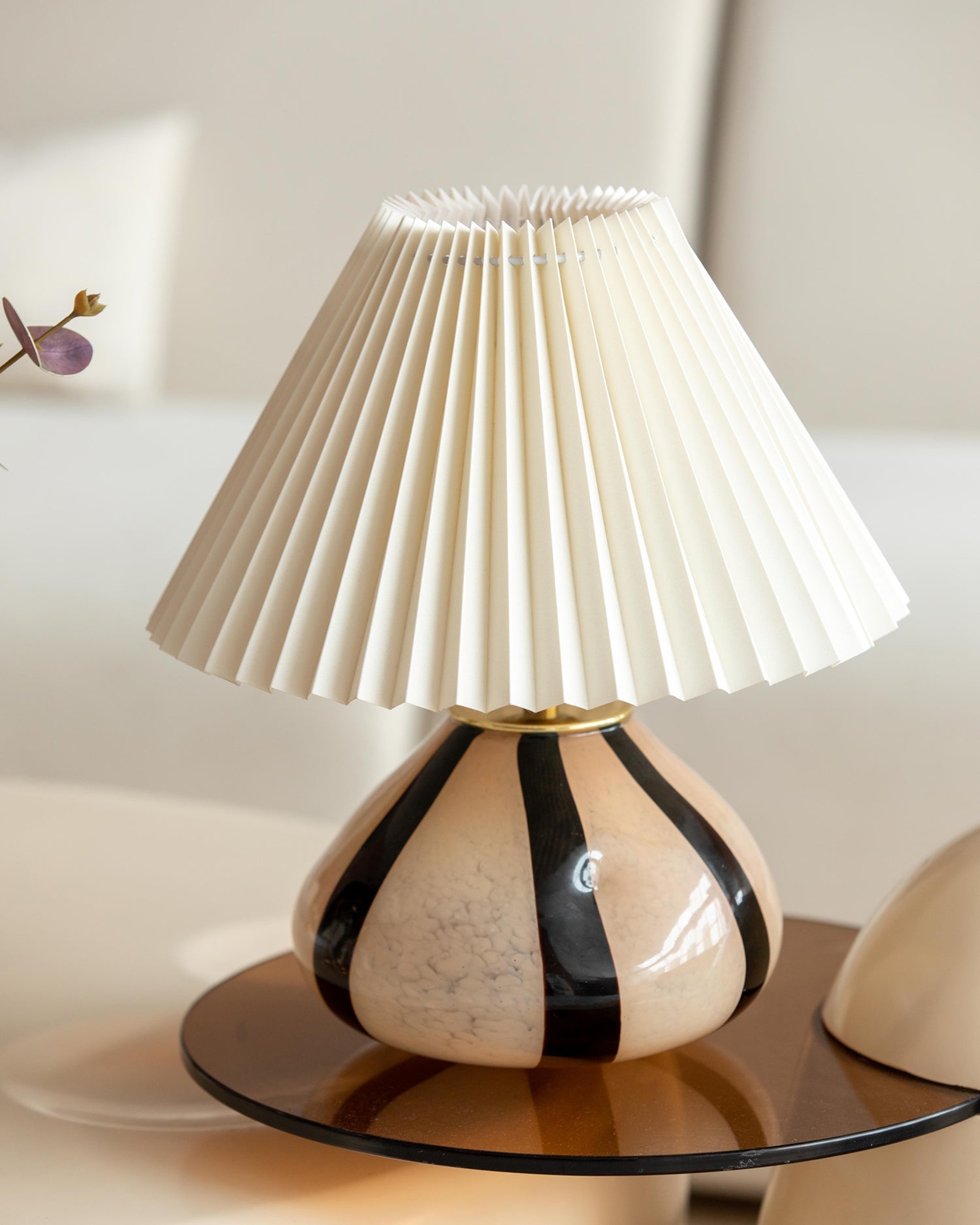 Lampa stołowa plisowana Corelev