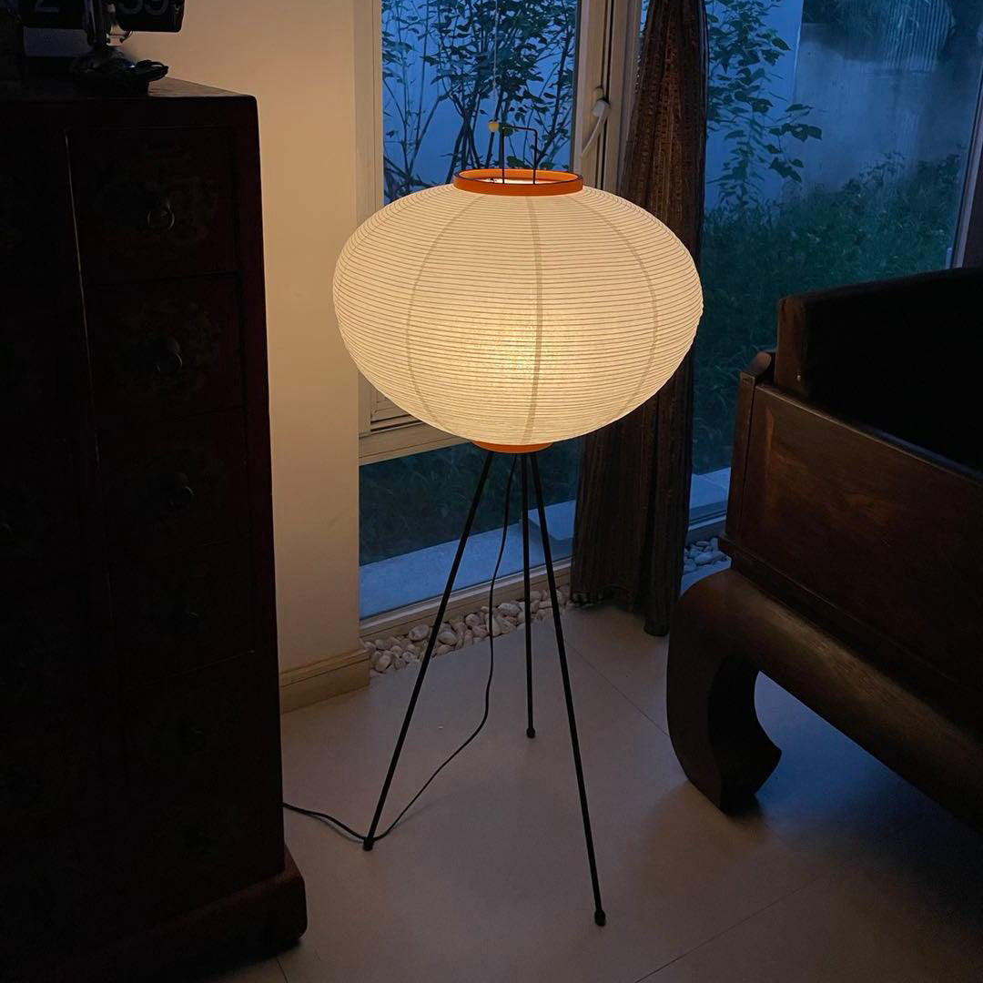 Lampa podłogowa Avel