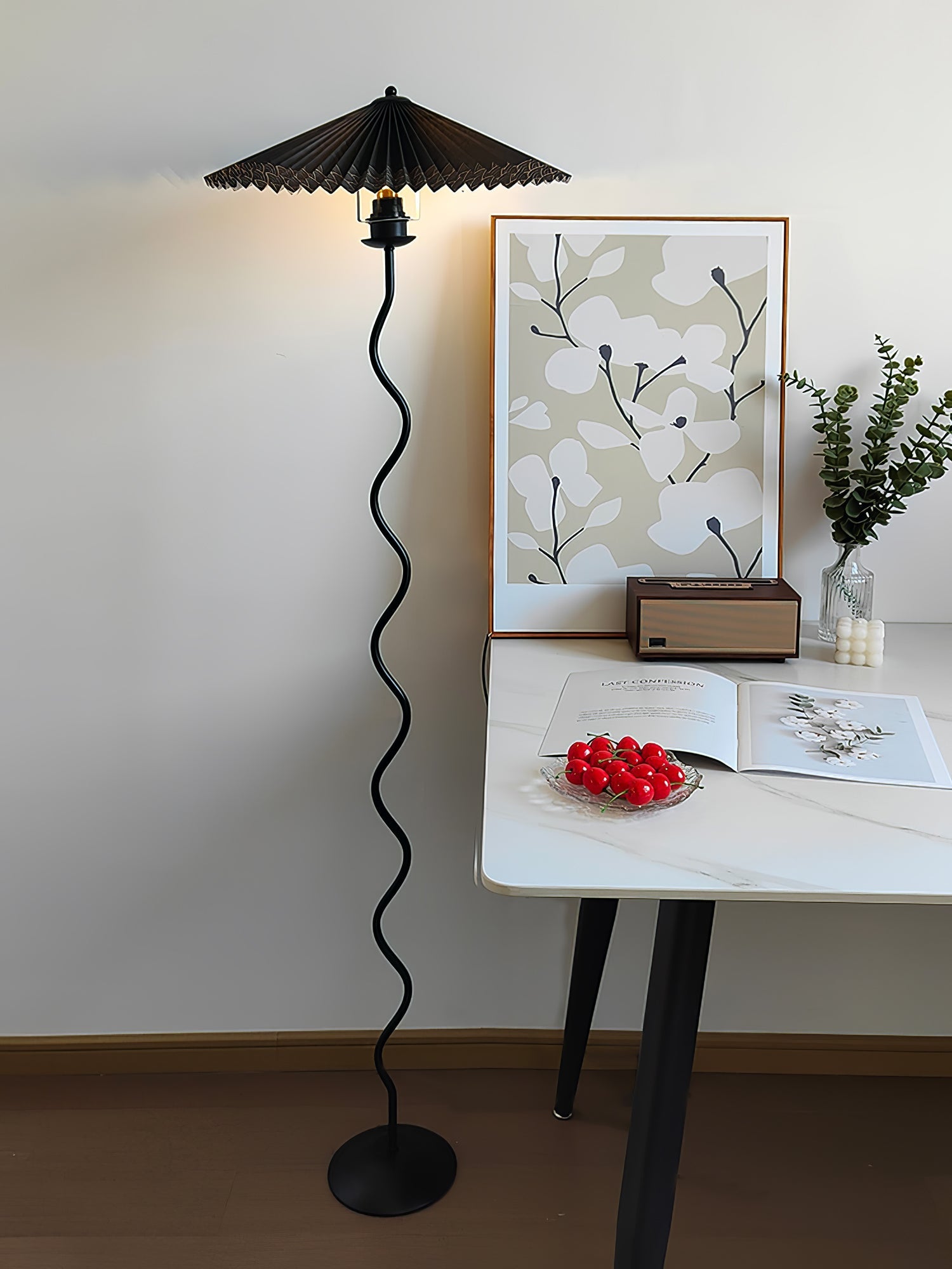 Lampa podłogowa falista Zelko