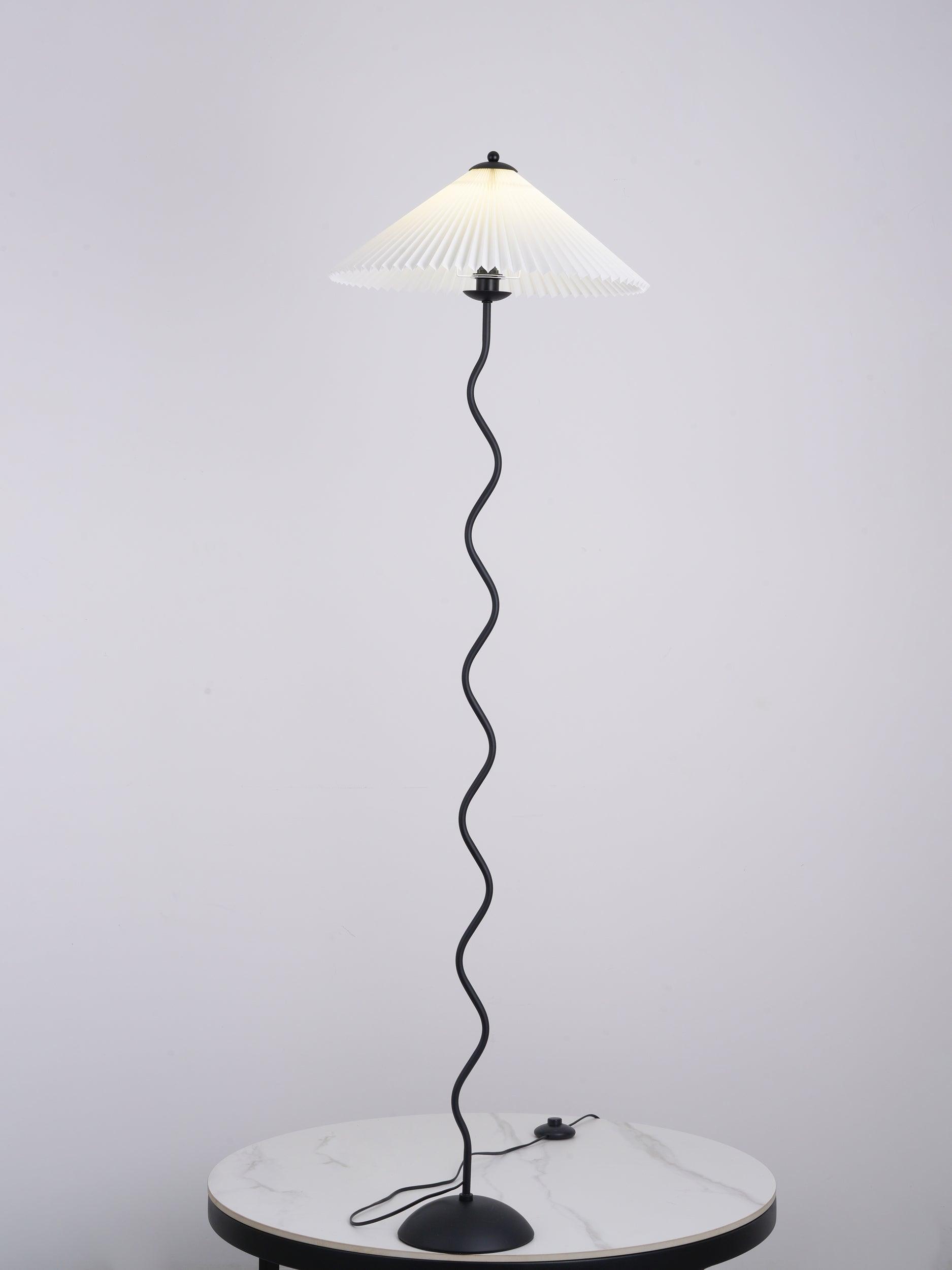 Lampa podłogowa falista Zelko