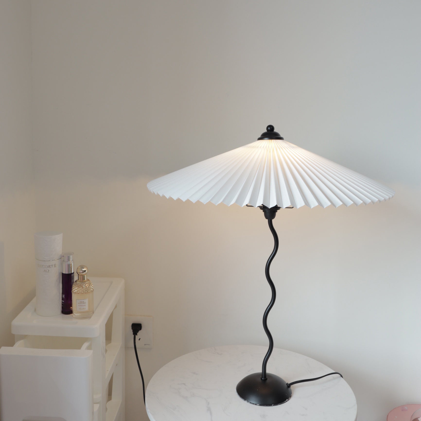 Lampa stołowa falista Rokow