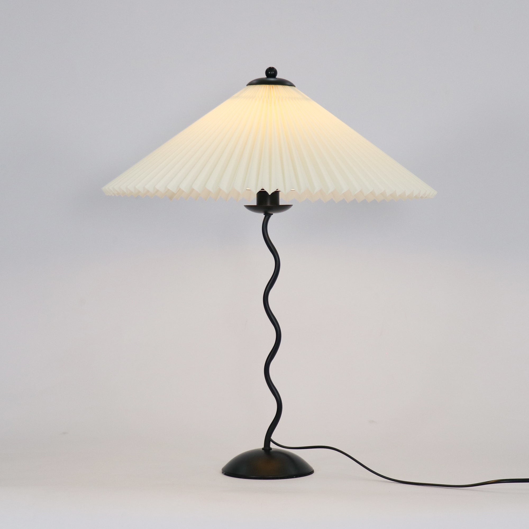 Lampa stołowa falista Rokow
