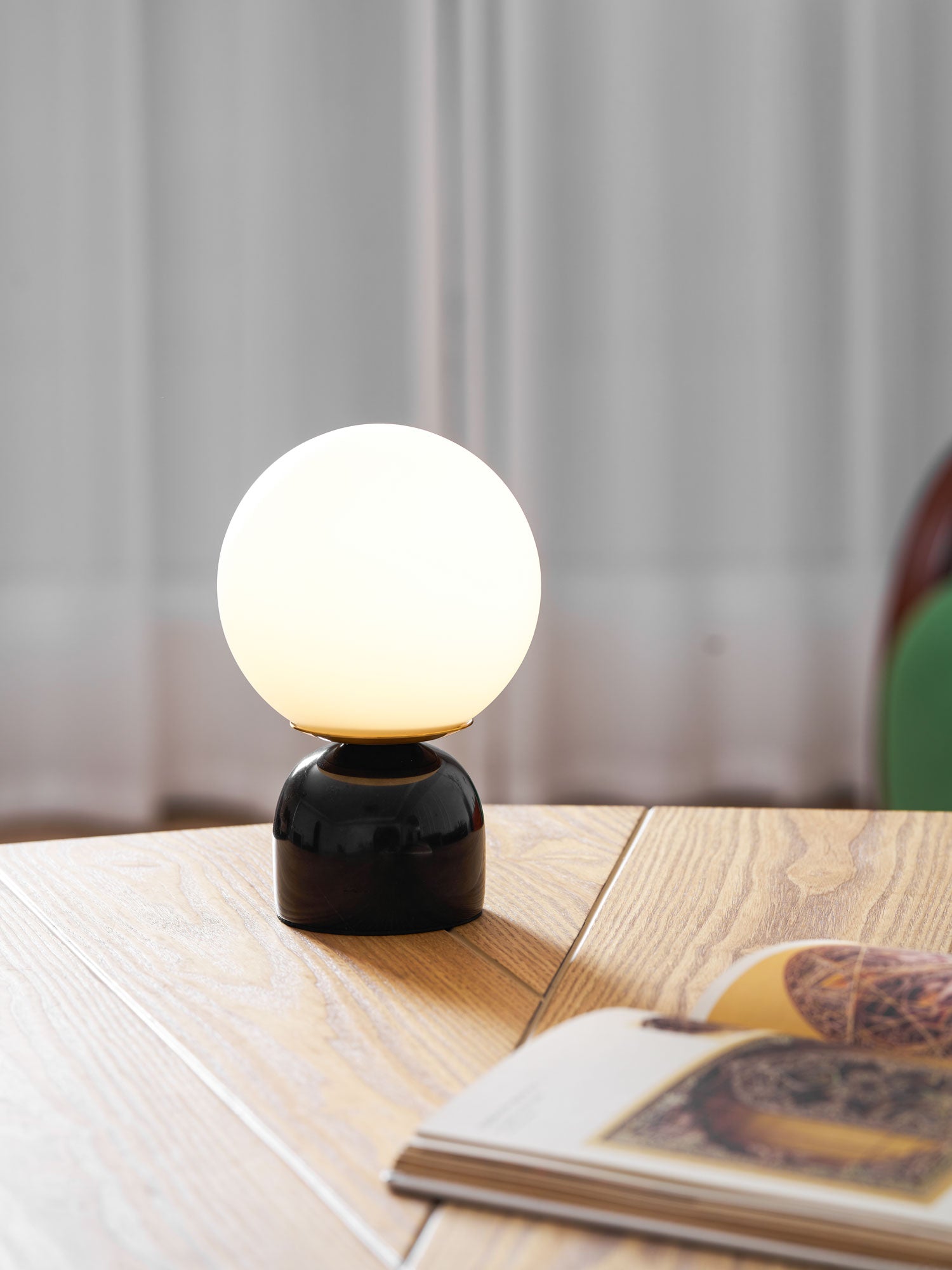 Lampa stołowa Lesli