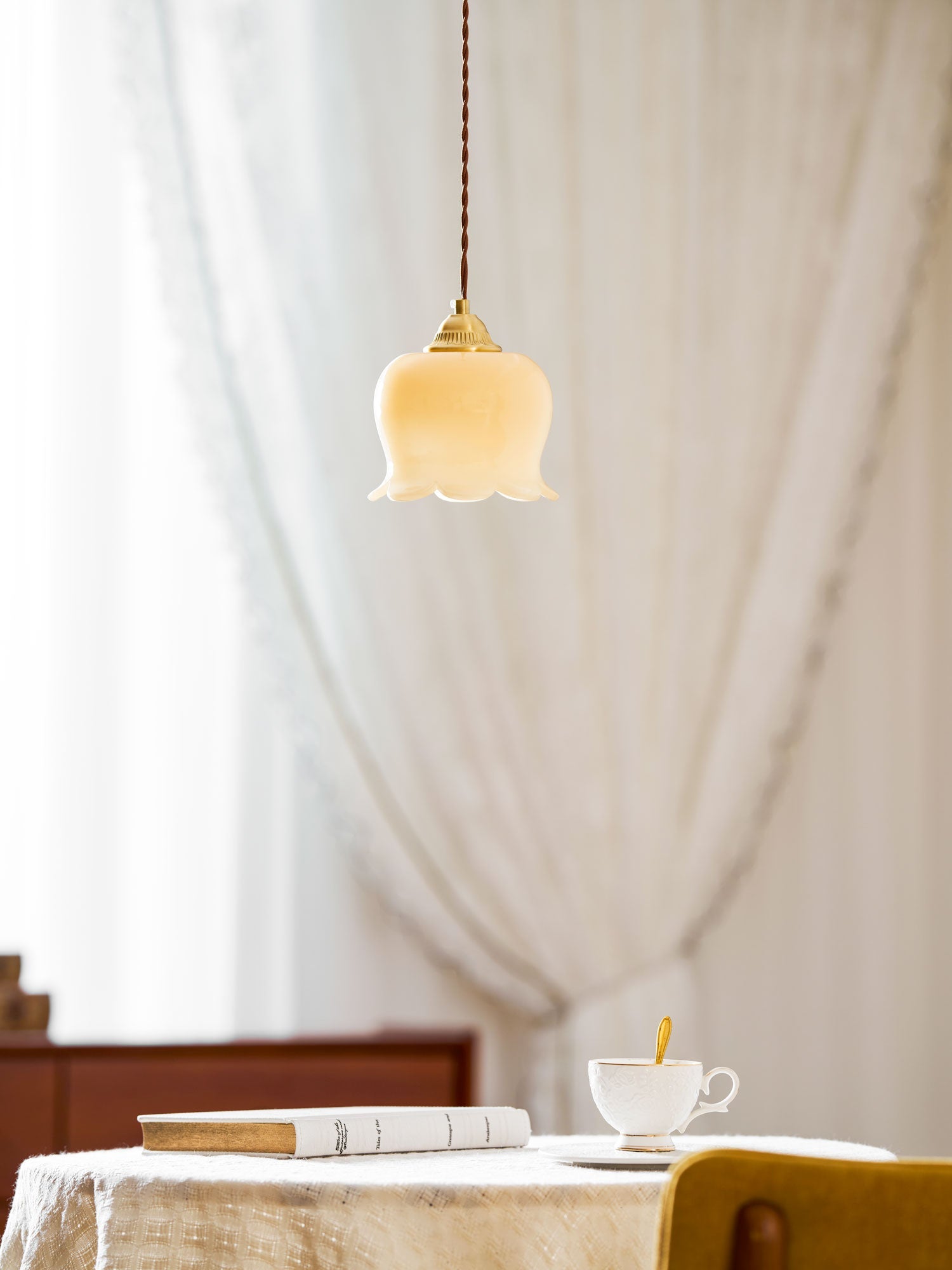 Lampa wisząca kwiatowa Anow