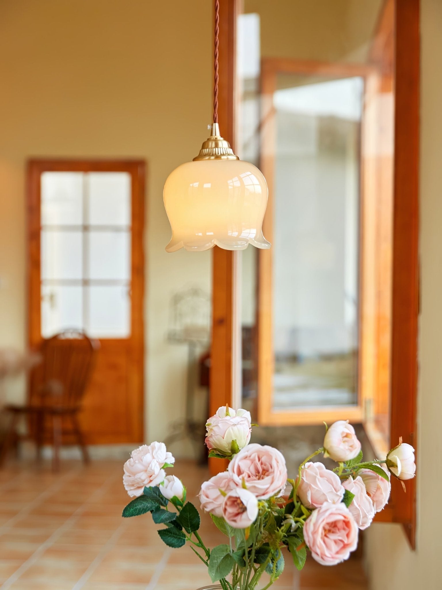 Lampa wisząca kwiatowa Anow