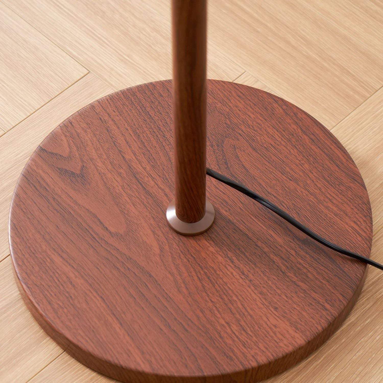 Lampa podłogowa Molessa