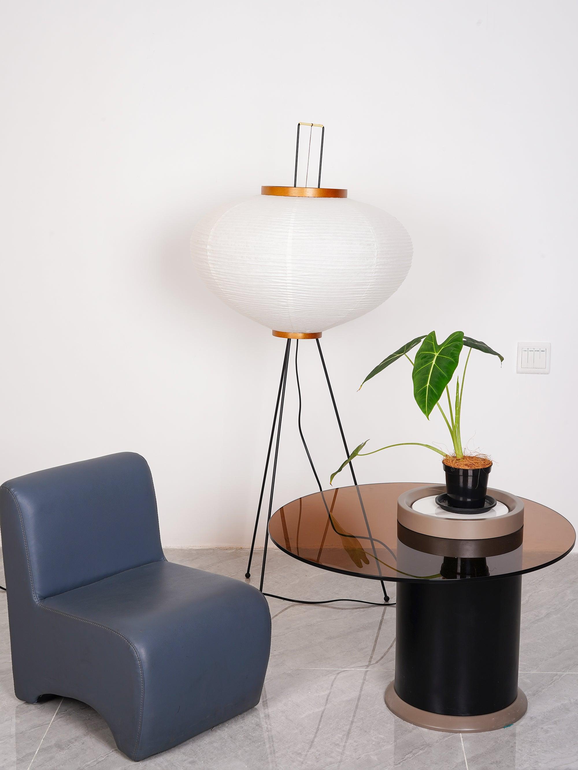 Lampa podłogowa Avel