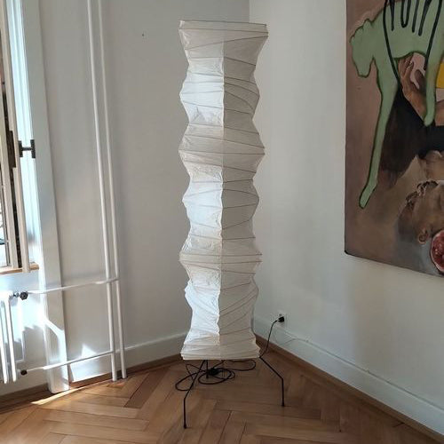 Lampa podłogowa Avel