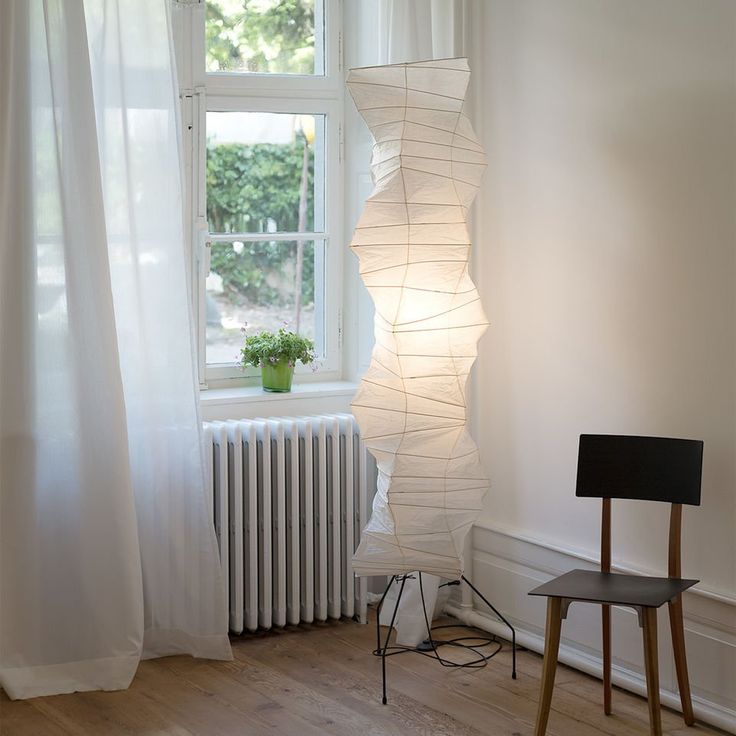 Lampa podłogowa Avel