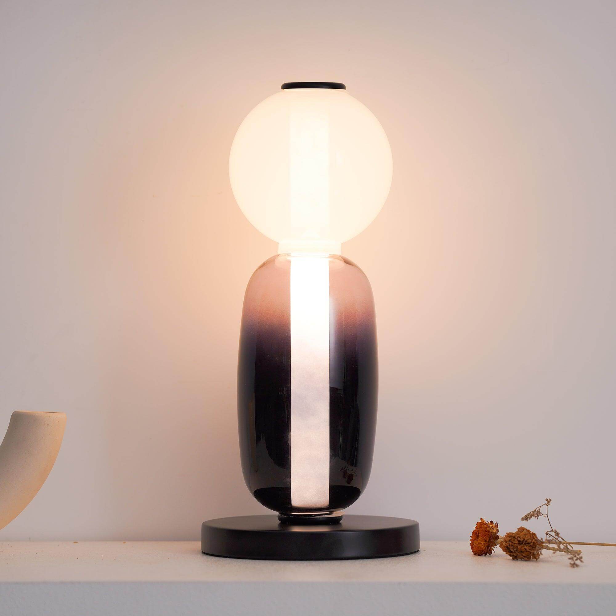 Lampa stołowa Korelin