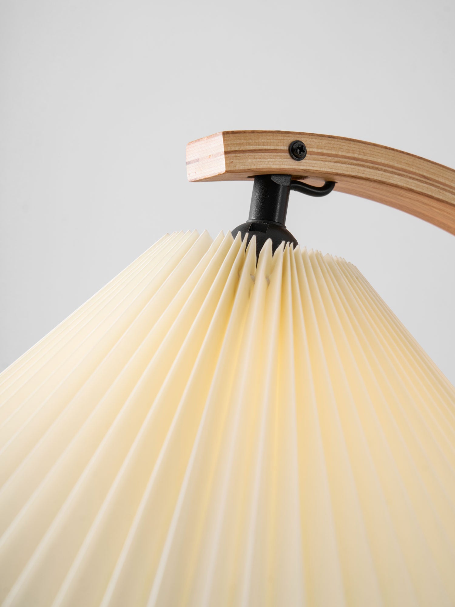 Lampa podłogowa Kason