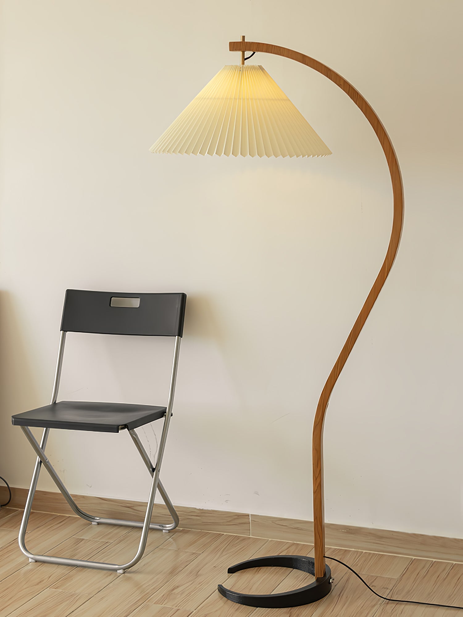Lampa podłogowa Kason