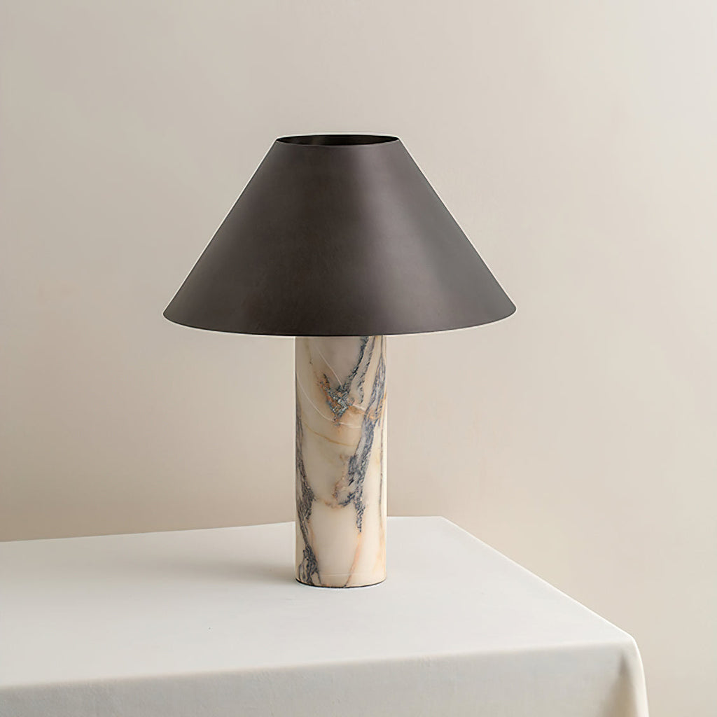 Lampa stołowa Sorlema z marmuru