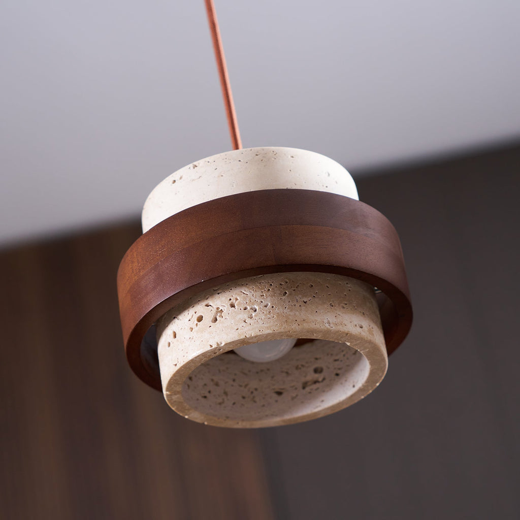 Lampa wisząca Cellone z trawertynu
