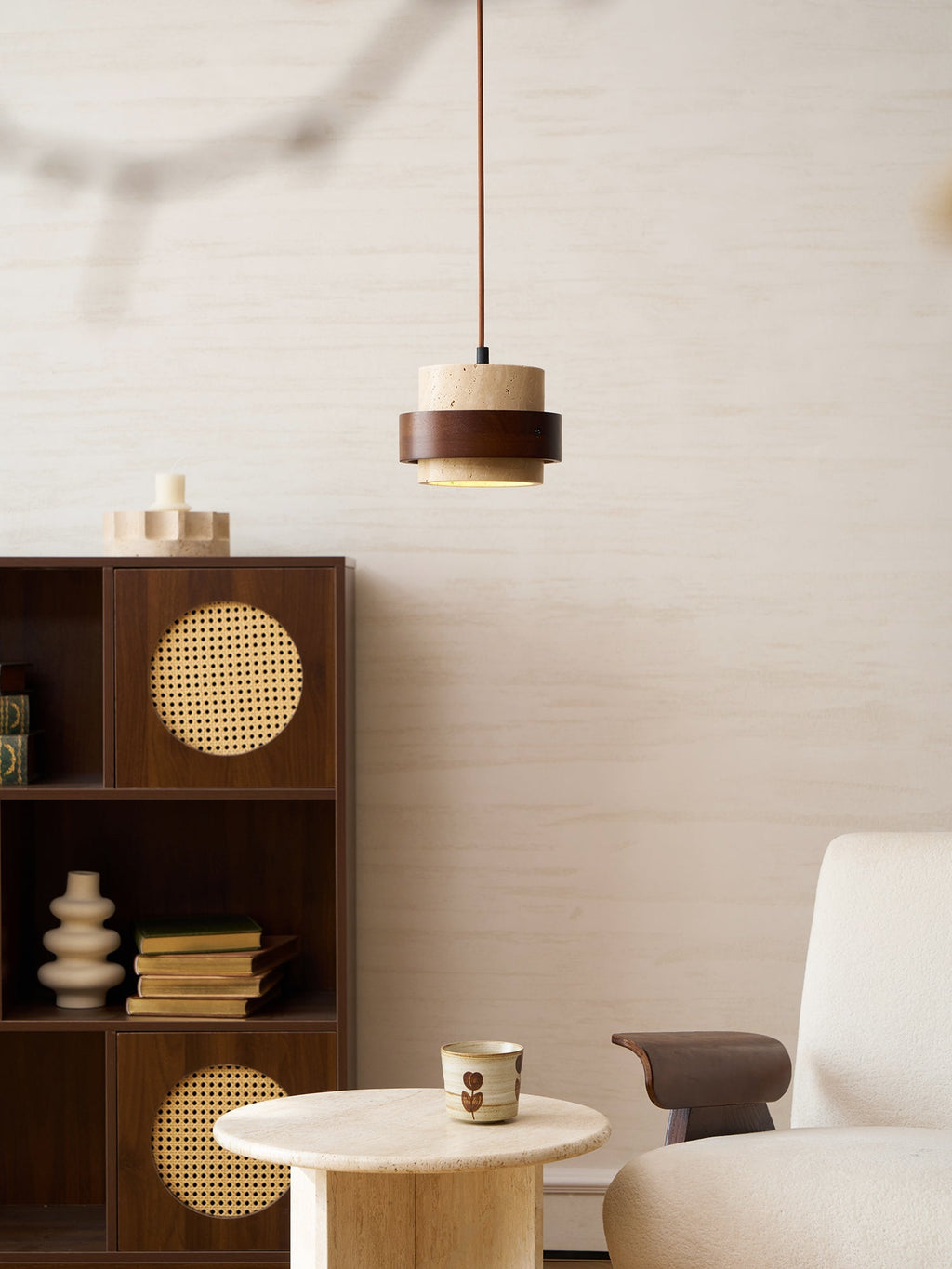 Lampa wisząca Cellone z trawertynu