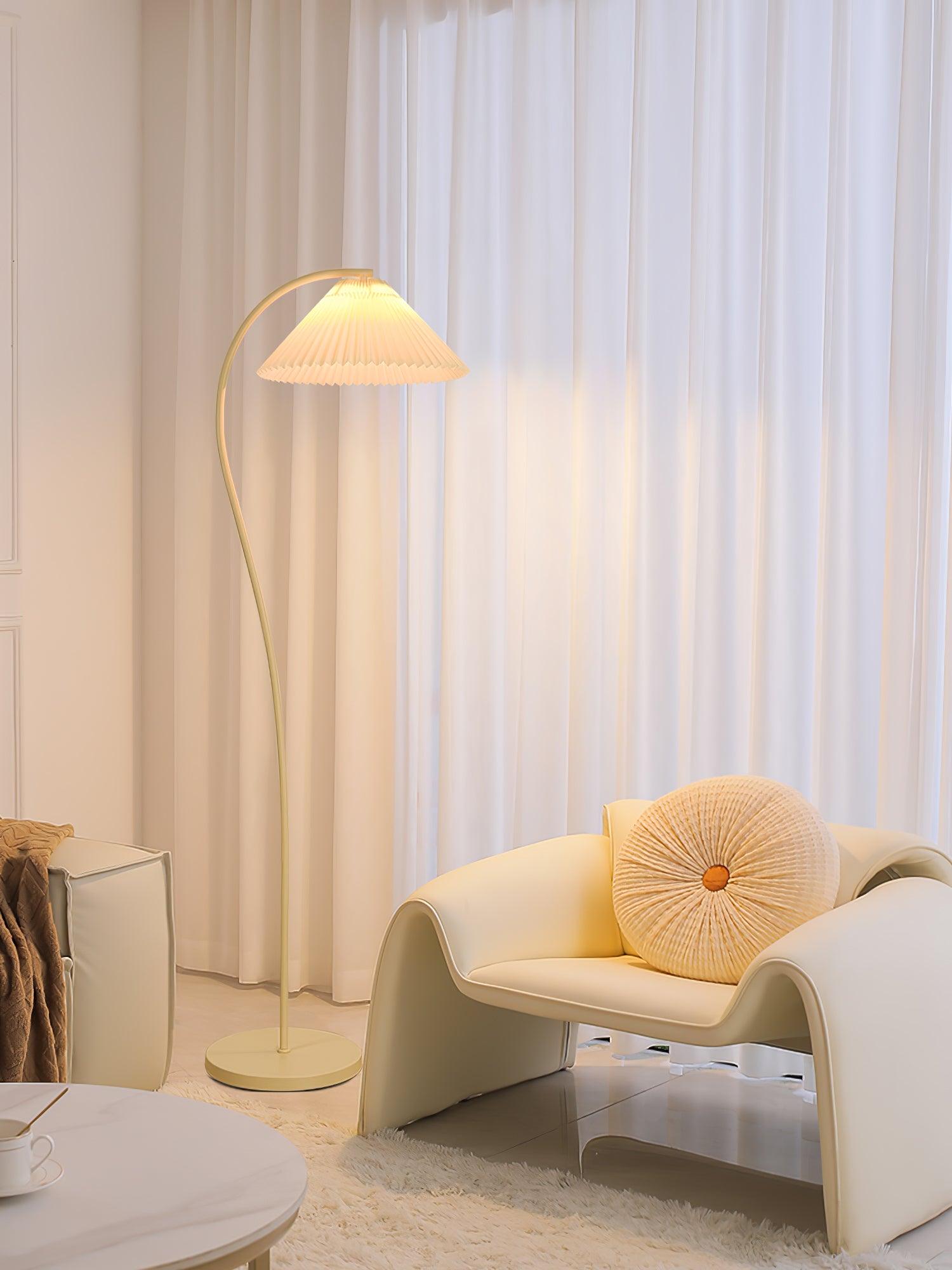Lampa podłogowa vintage Kliala