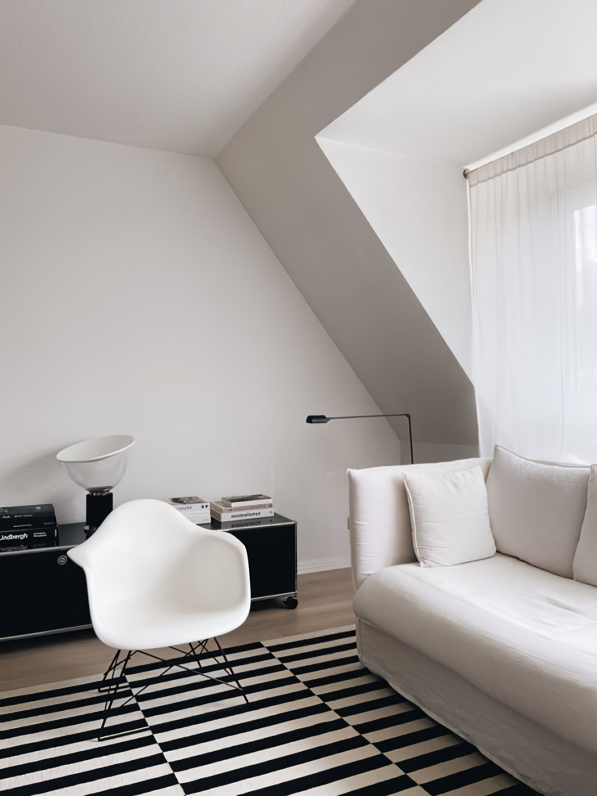 Lampa podłogowa Renmir