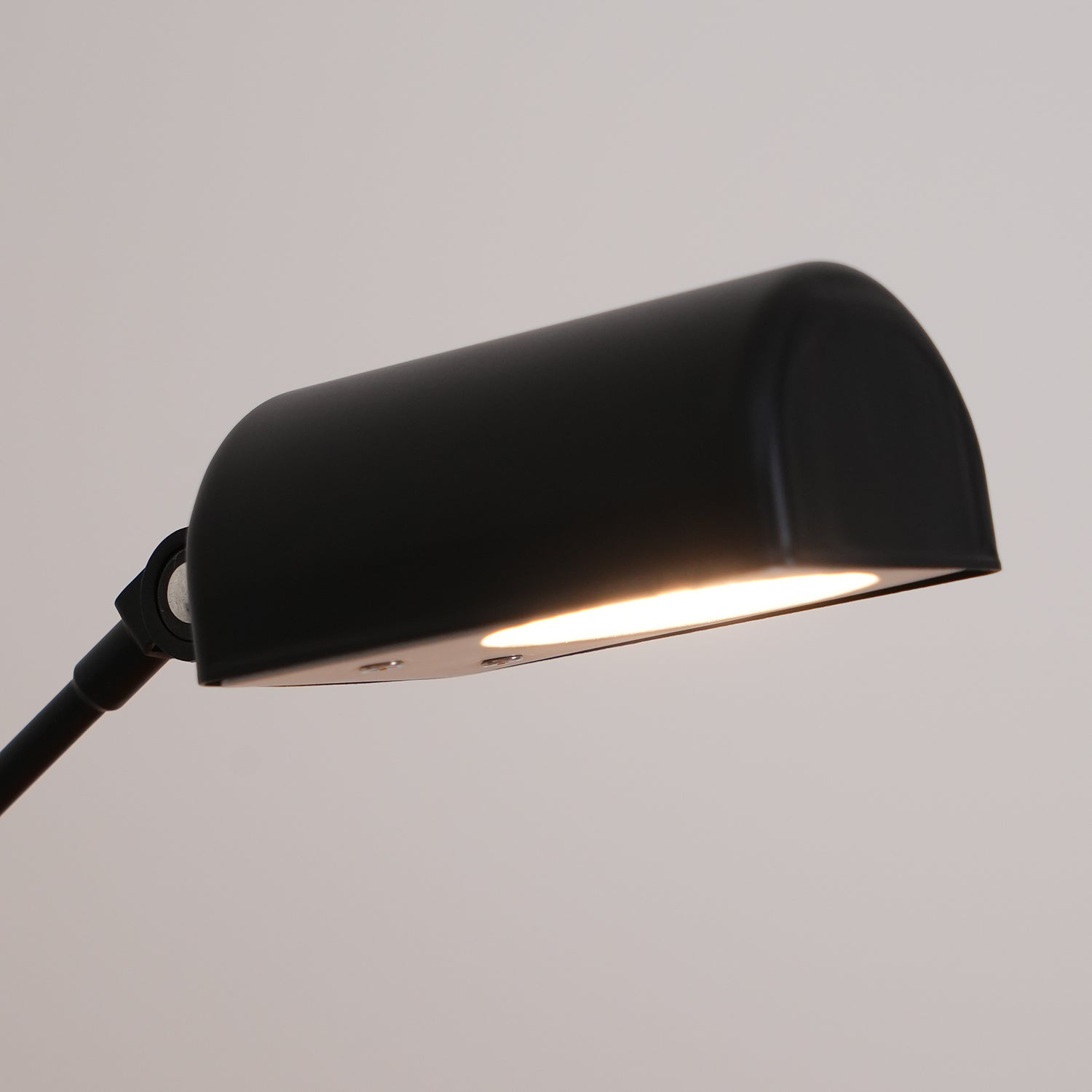 Lampa podłogowa Renmir