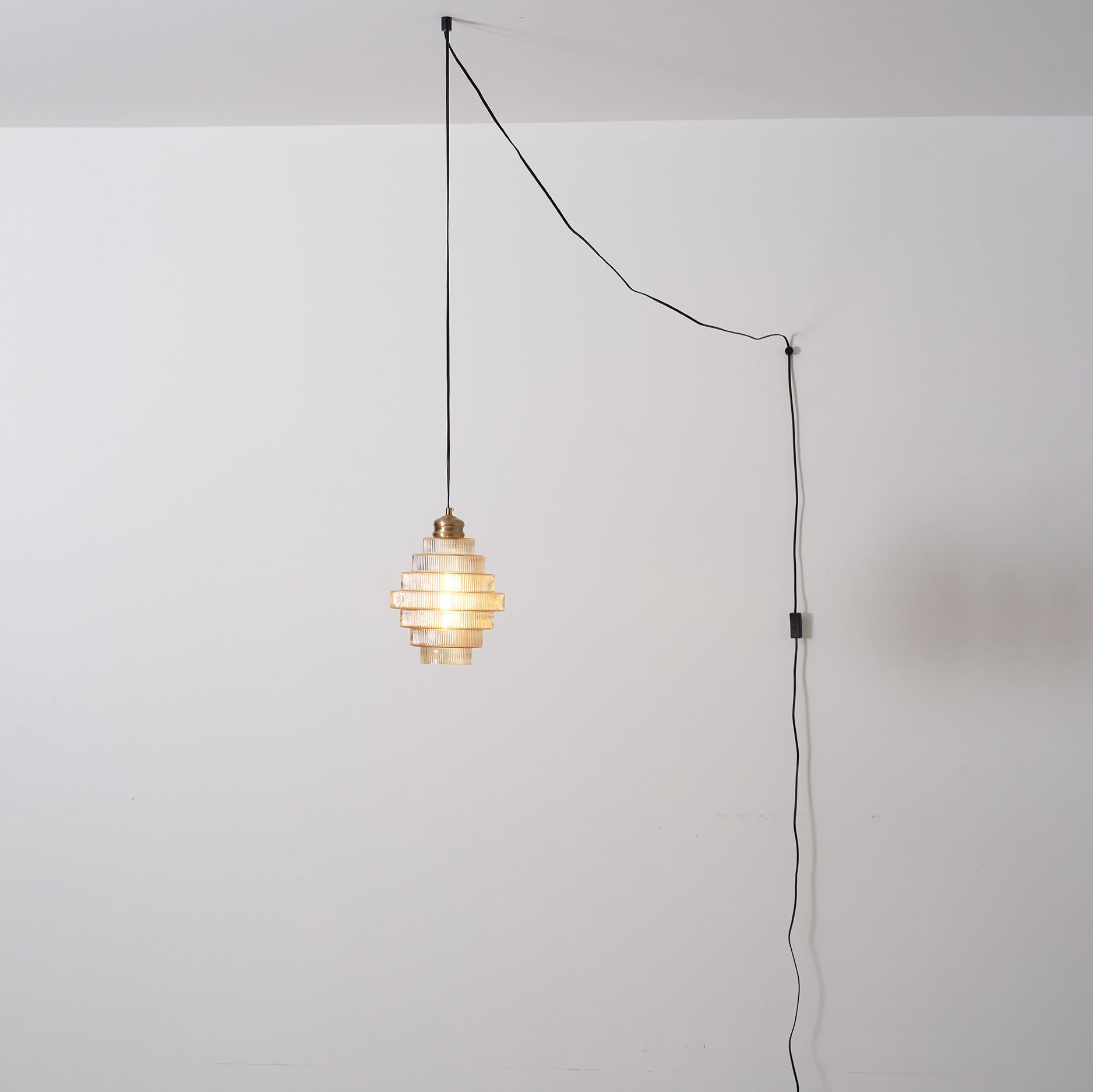 Lampa wisząca ryflowana Velva
