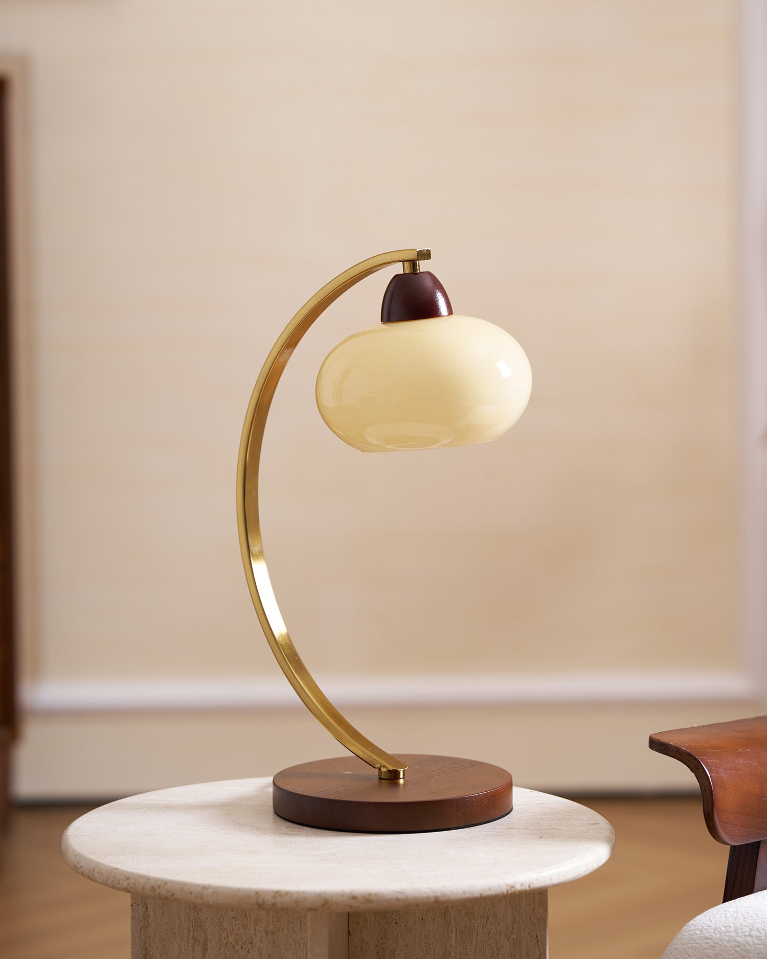 Lampa stołowa vintage Vikoren