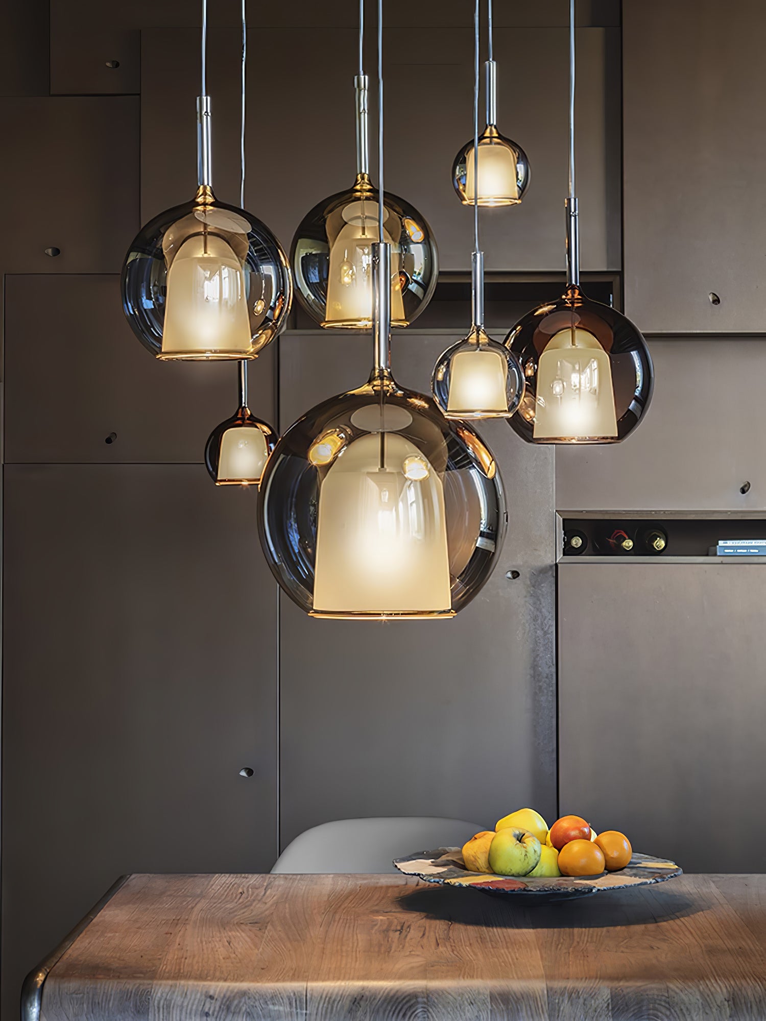 Lampa wisząca kula Nadmiska