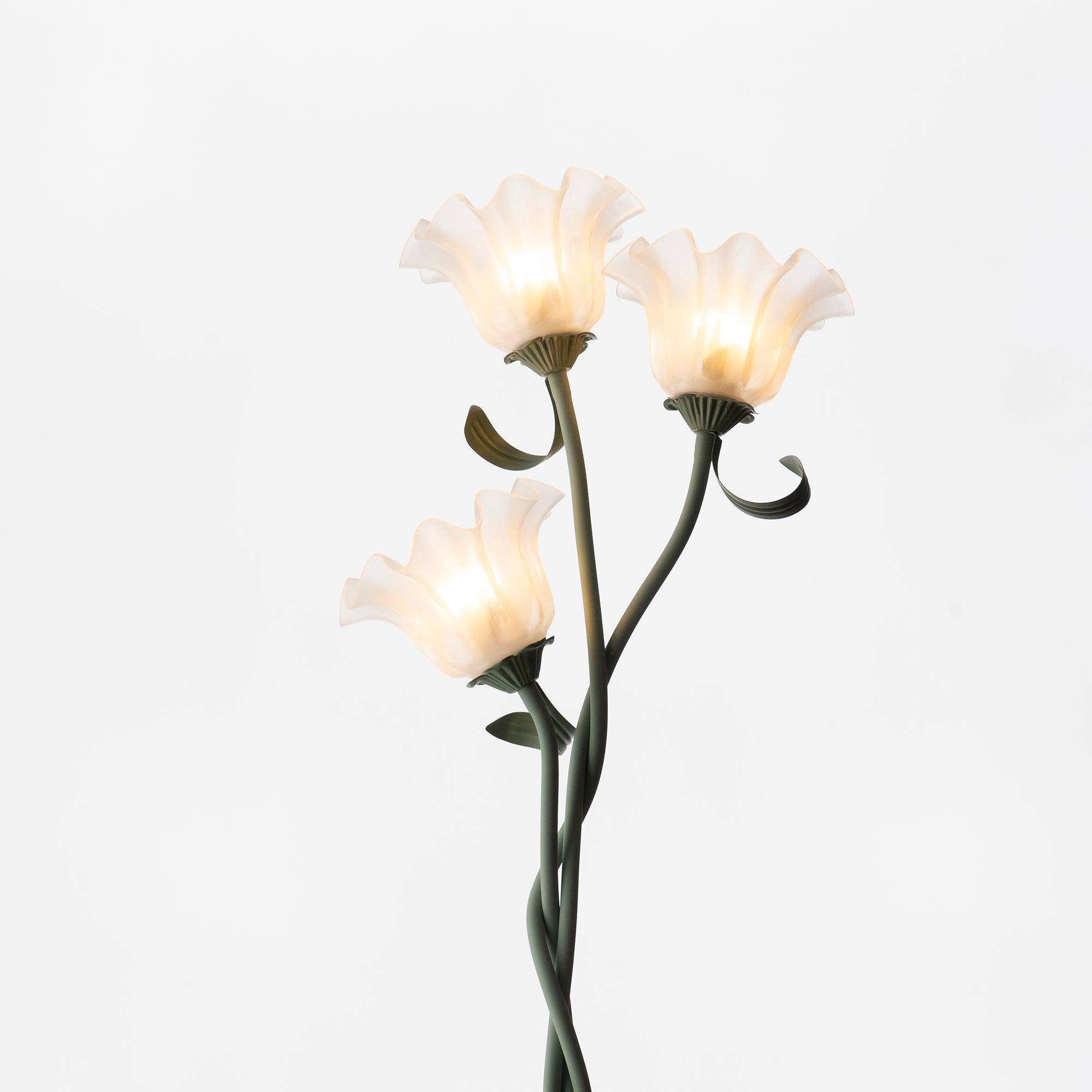 Lampa podłogowa kwiatowa Solmion