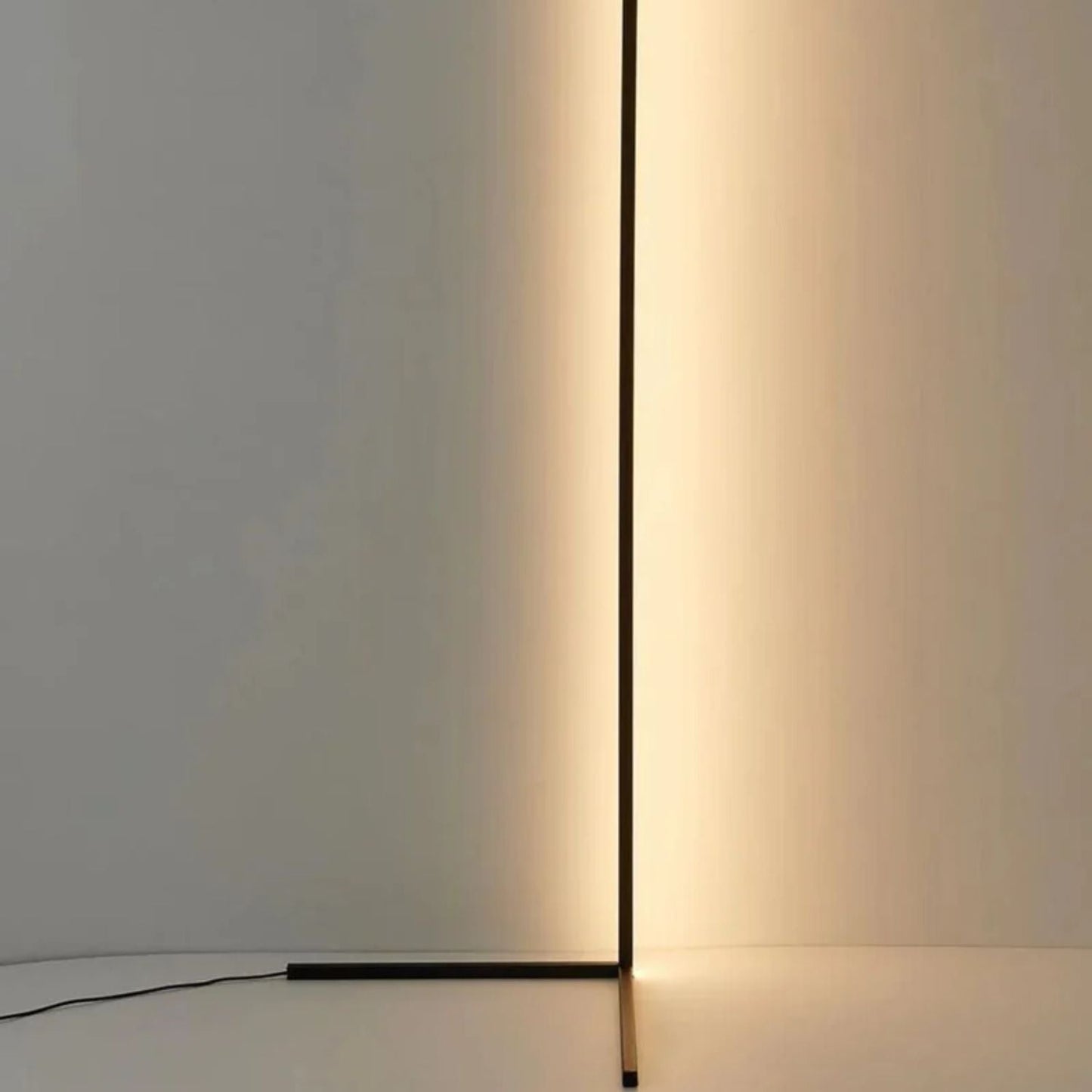 Lampa podłogowa Lotensy