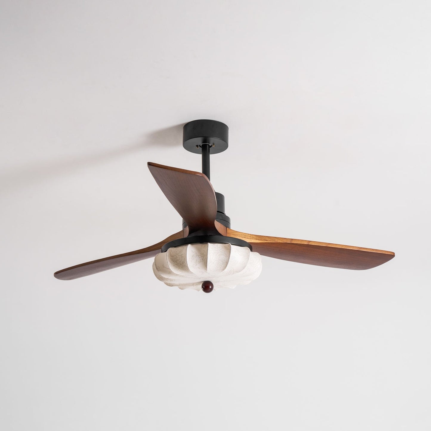Lampa z wentylatorem sufitowym Sovoma