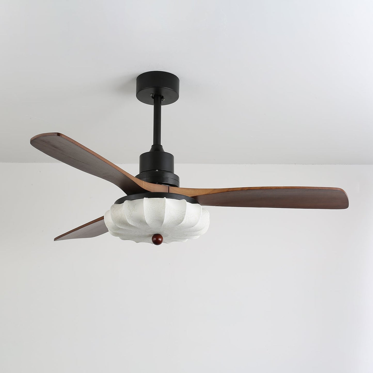 Lampa z wentylatorem sufitowym Sovoma