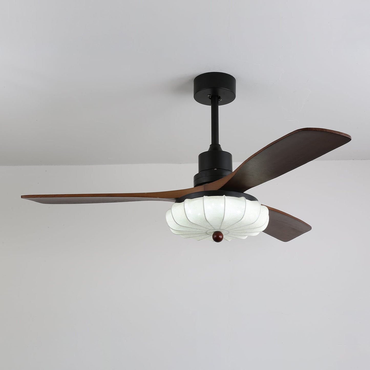 Lampa z wentylatorem sufitowym Sovoma