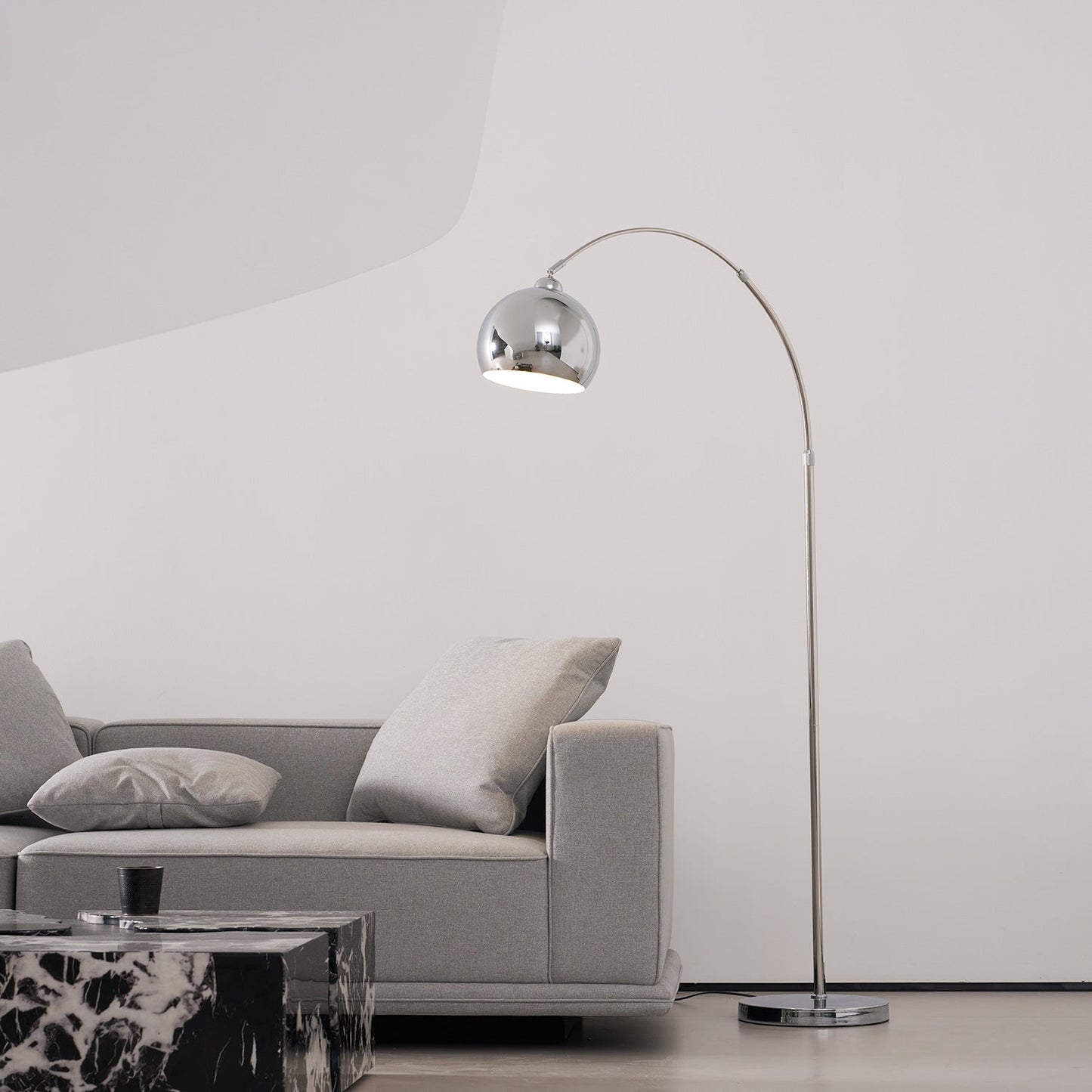Lampa podłogowa nowoczesna Emkoe
