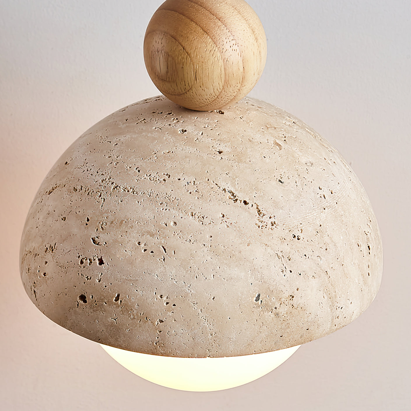 Lampa wisząca Vilose z trawertynu