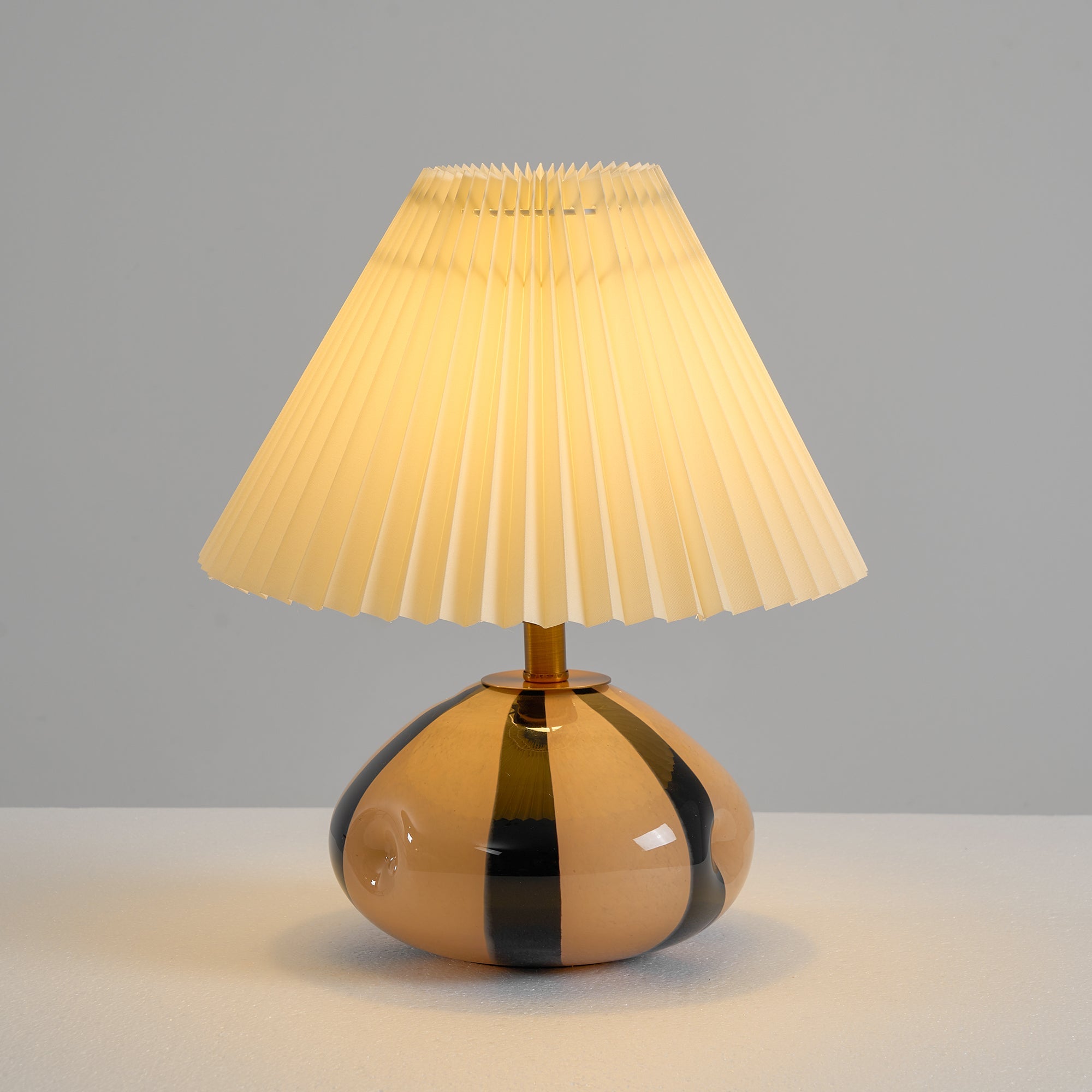 Lampa stołowa plisowana Corelev