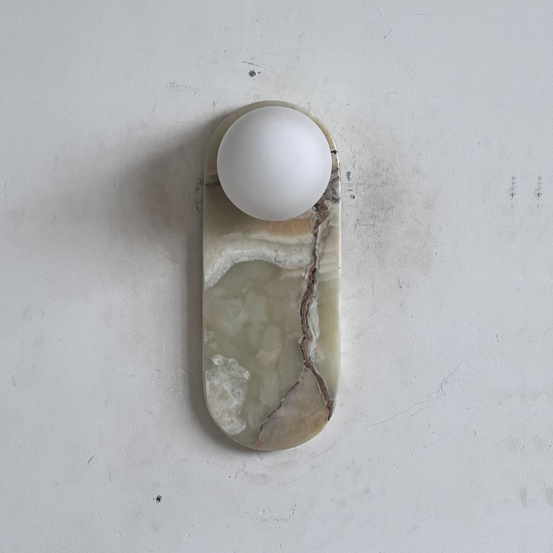 Kinkiet owalny Klaekvi