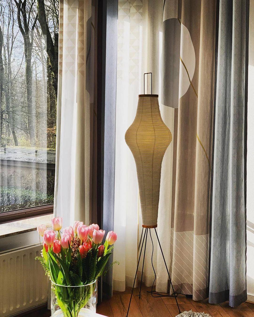 Lampa podłogowa Avel