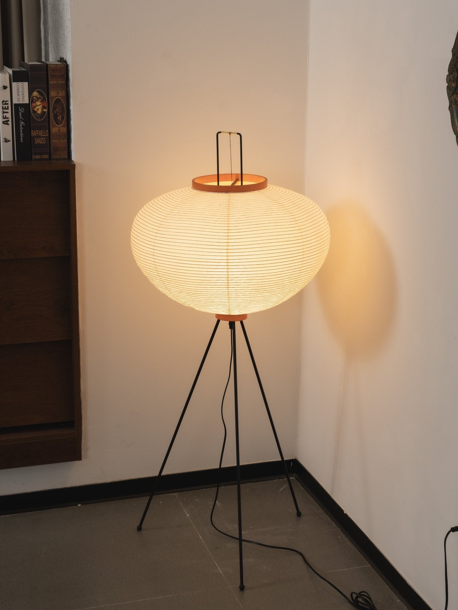 Lampa podłogowa Avel
