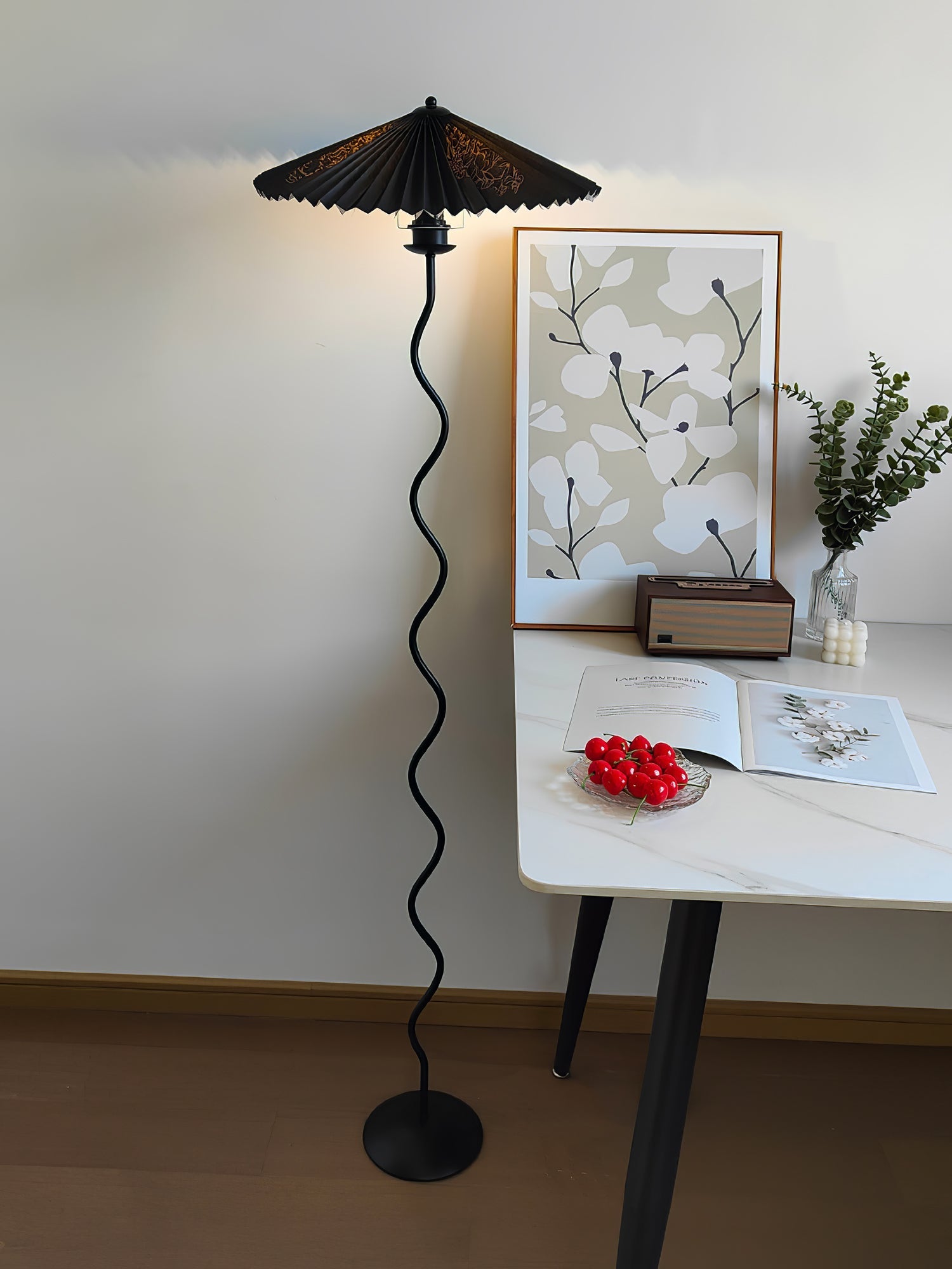 Lampa podłogowa falista Zelko