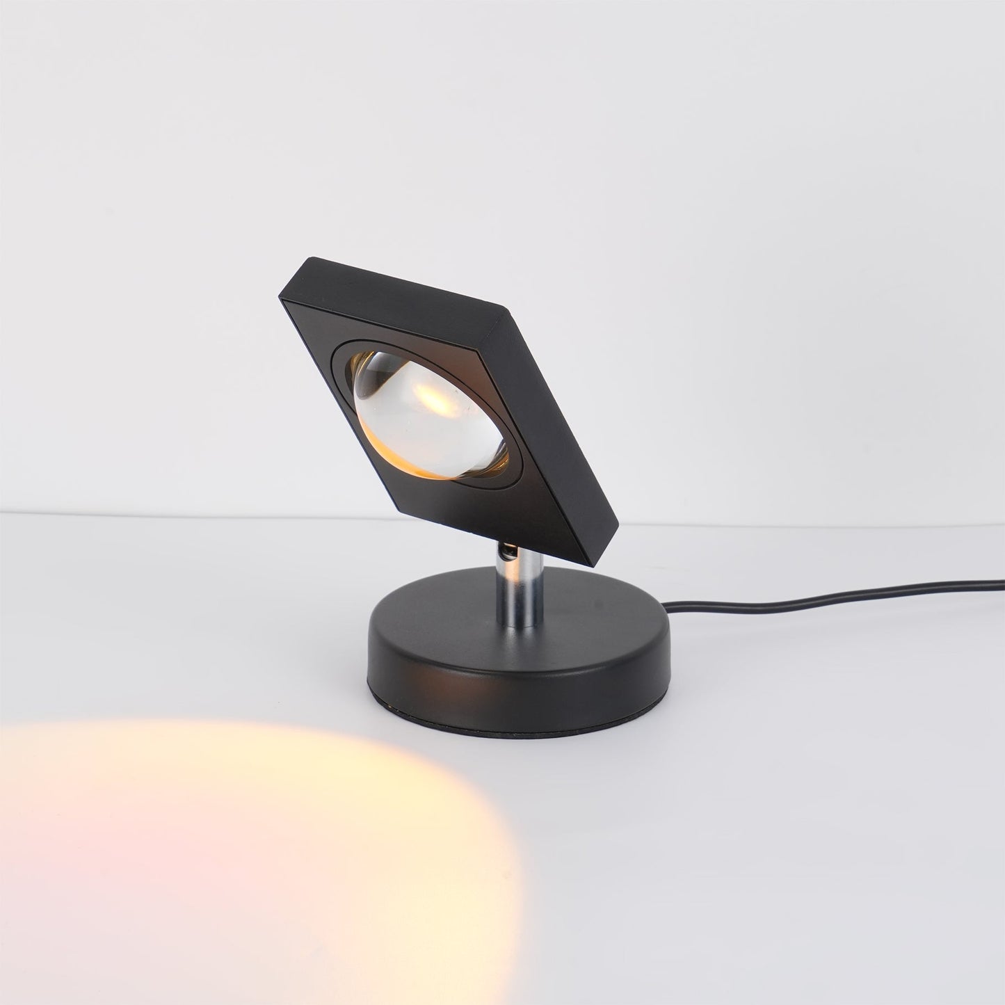 Lampa stołowa Kralav