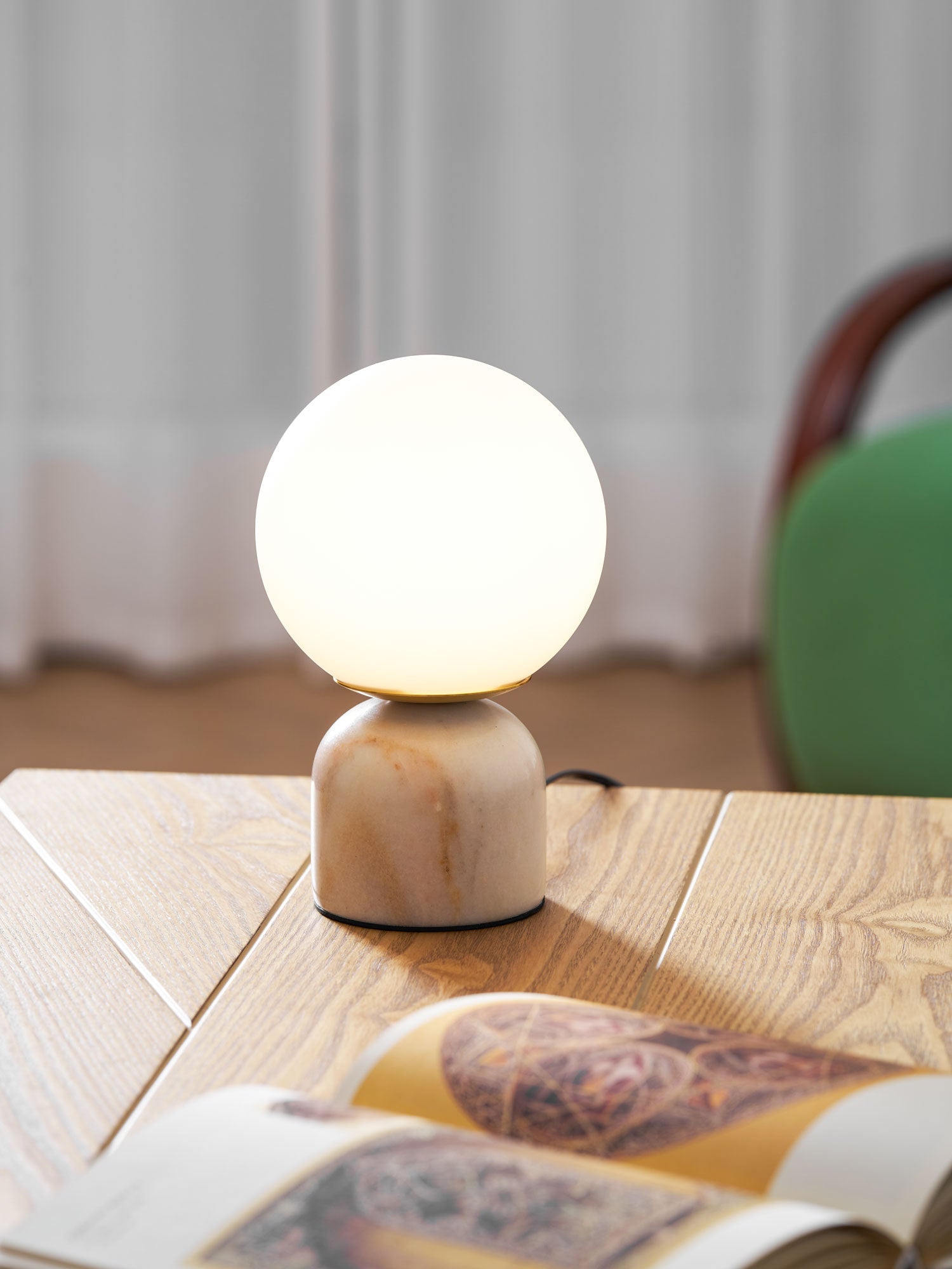 Lampa stołowa Lesli